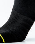 All Black Socken von der Seite